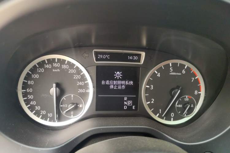 Used Infiniti QX30 2017 1.6T Two-Wheel-Drive Sport Edition Instrument Cluster
