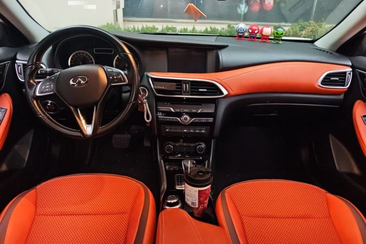 Used Infiniti QX30 2017 2.0T Four-Wheel Drive Sport Edition Interior 2