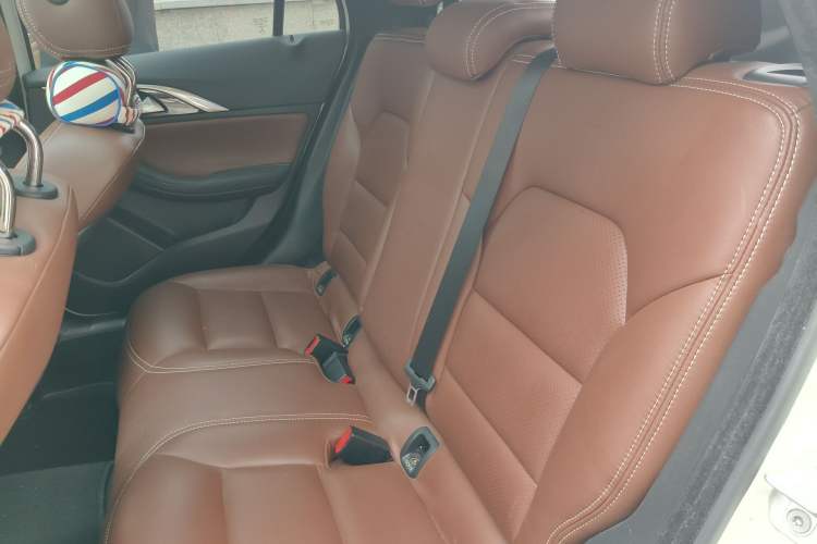 Used Infiniti QX30 2017 1.6T Two-Wheel-Drive Sport Edition Left Rear Seat
