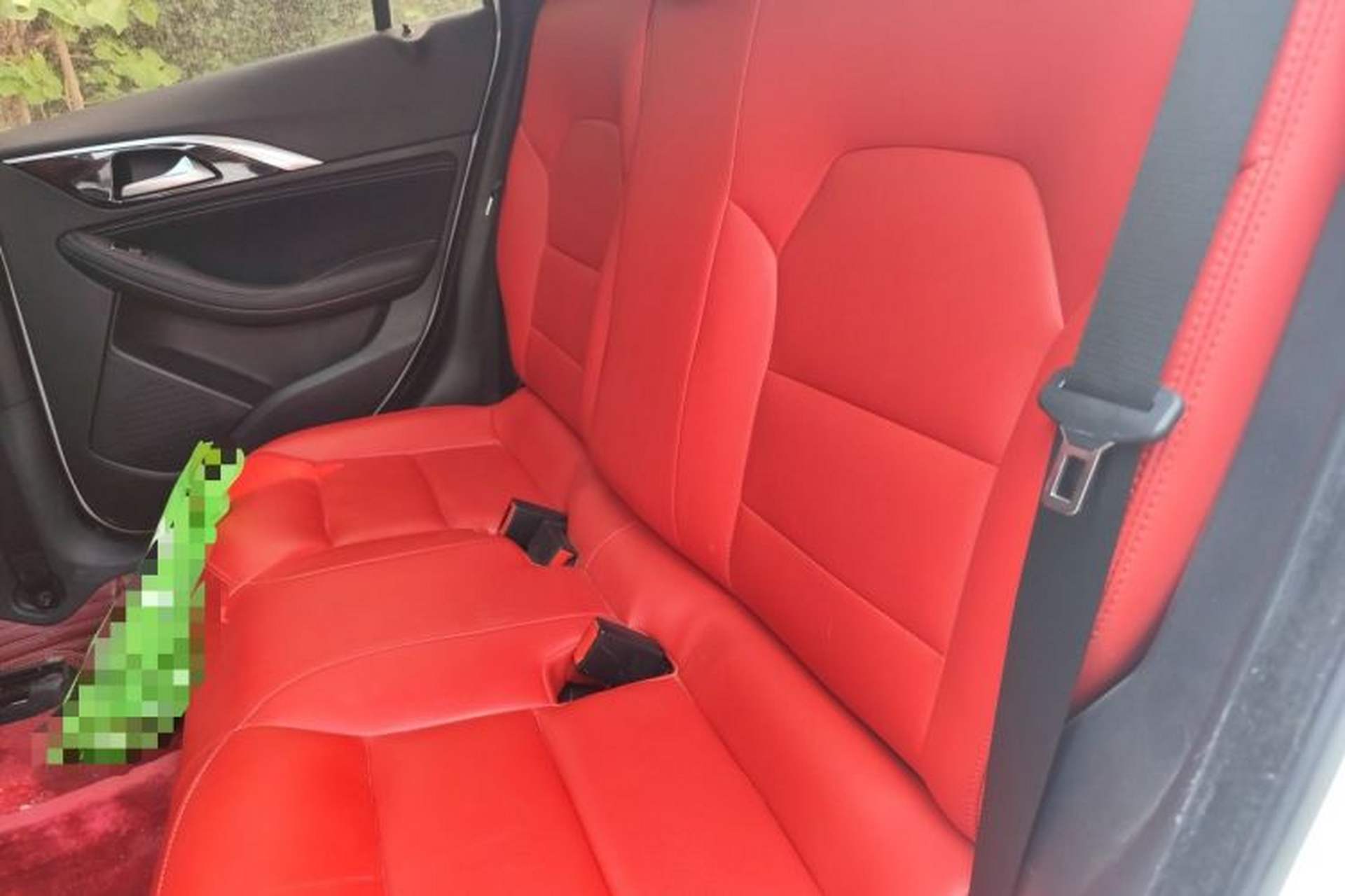 Used Infiniti QX30 2017 1.6T Two-Wheel-Drive Sport Edition Left Rear Seat