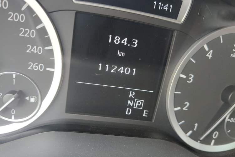 Used Infiniti QX30 2017 1.6T Two-Wheel-Drive Sport Edition Odometer Close Up