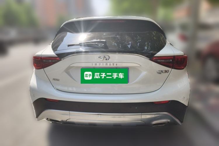 Used Infiniti QX30 2017 2.0T Four-Wheel Drive Fashion Edition Rear