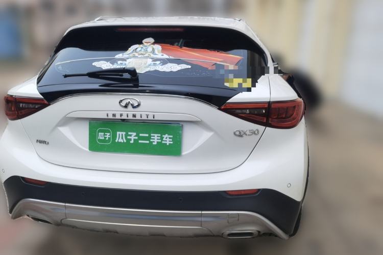 Used Infiniti QX30 2017 2.0T Four-Wheel Drive Fashion Edition Rear