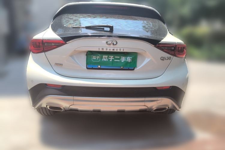 Used Infiniti QX30 2017 2.0T Four-Wheel Drive Sport Edition Rear