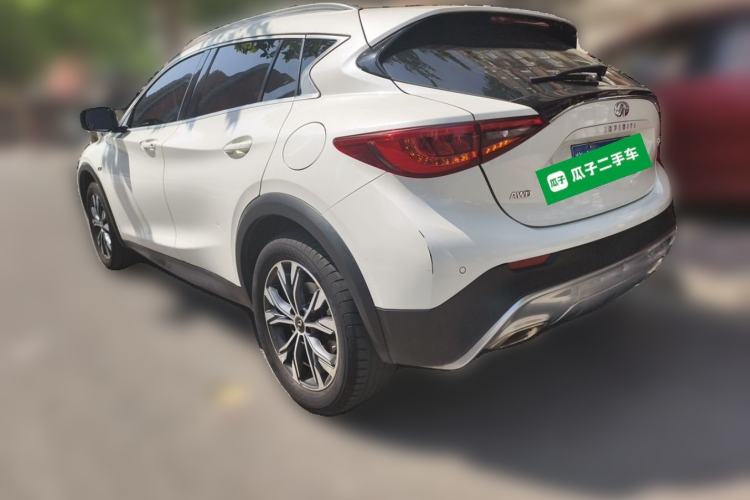 Used Infiniti QX30 2017 2.0T Four-Wheel Drive Fashion Edition Rear Left 45 Deg