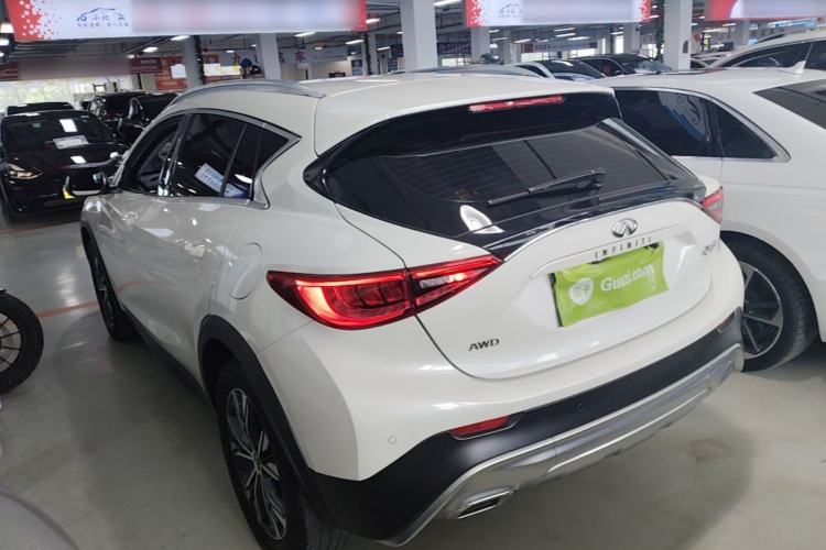 Used Infiniti QX30 2017 2.0T Four-Wheel Drive Fashion Edition Rear Left 45 Deg