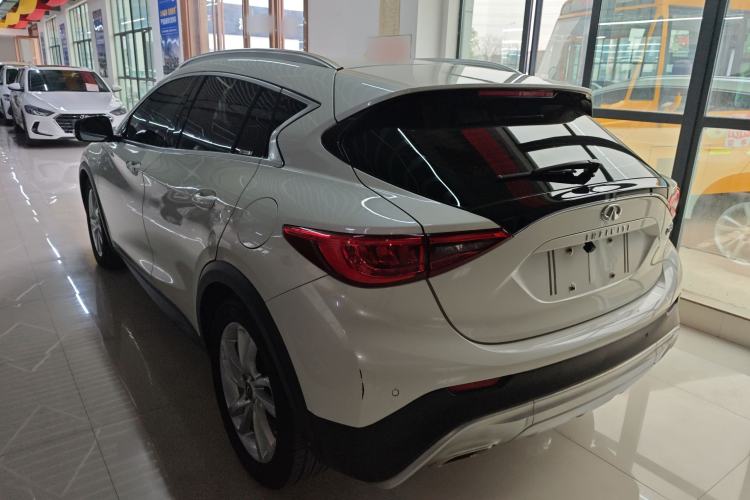 Used Infiniti QX30 2017 1.6T Two-Wheel Drive Fashion Edition Rear Left 45 Deg