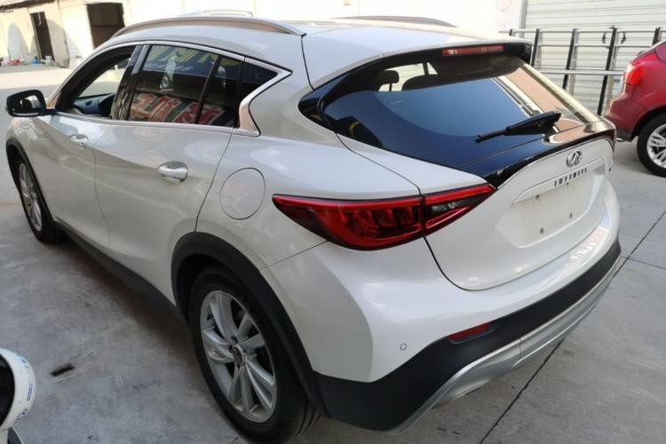 Used Infiniti QX30 2017 1.6T Two-Wheel Drive Fashion Edition Rear Left 45 Deg