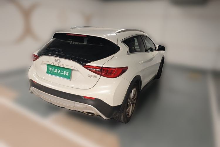 Used Infiniti QX30 2017 1.6T Two-Wheel-Drive Sport Edition Rear Right 45 Deg