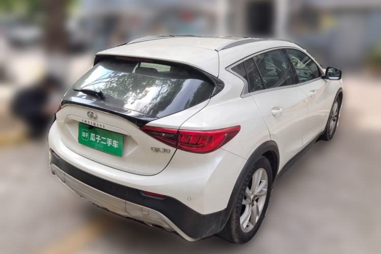 Used Infiniti QX30 2017 1.6T Two-Wheel-Drive Sport Edition Rear Right 45 Deg