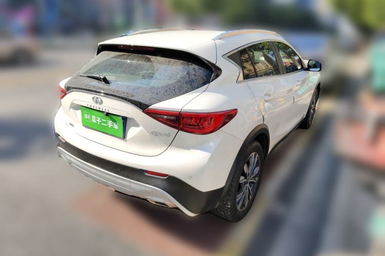 Used Infiniti QX30 2017 2.0T Four-Wheel Drive Fashion Edition Rear Right 45 Deg