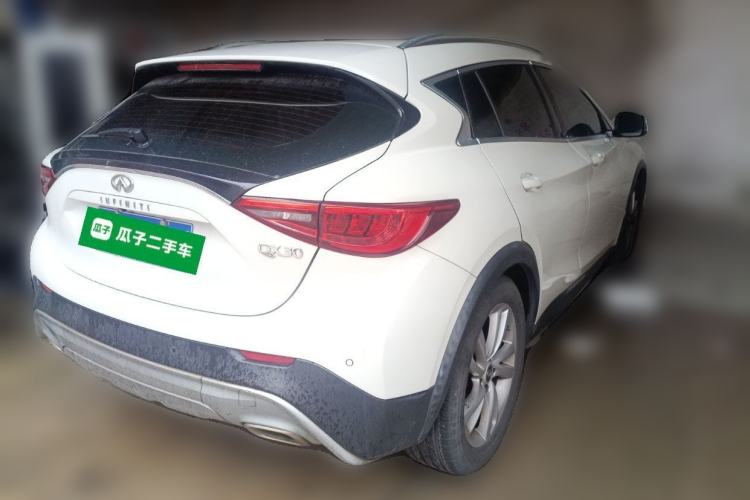 Used Infiniti QX30 2017 1.6T Two-Wheel-Drive Sport Edition Rear Right 45 Deg