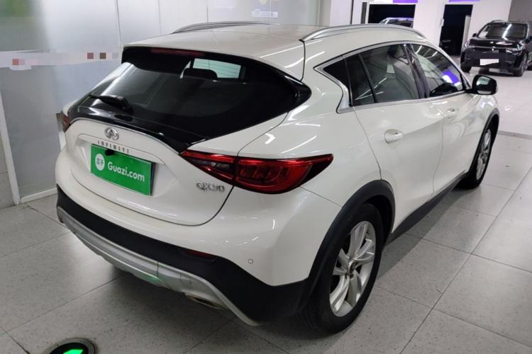 Used Infiniti QX30 2017 1.6T Two-Wheel-Drive Sport Edition Rear Right 45 Deg