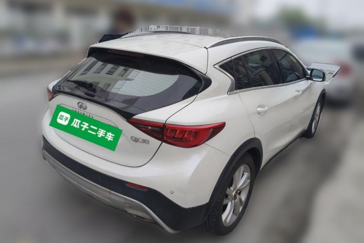 Used Infiniti QX30 2017 1.6T Two-Wheel-Drive Sport Edition Rear Right 45 Deg