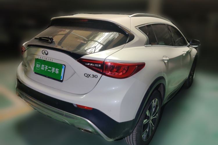 Used Infiniti QX30 2017 2.0T Four-Wheel Drive Sport Edition Rear Right 45 Deg
