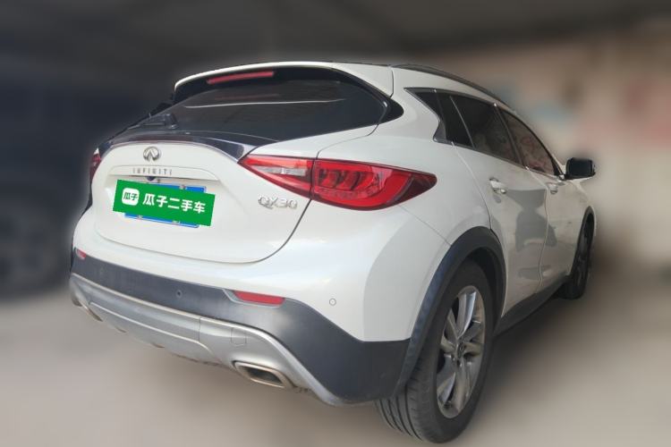 Used Infiniti QX30 2017 1.6T Two-Wheel-Drive Sport Edition Rear Right 45 Deg