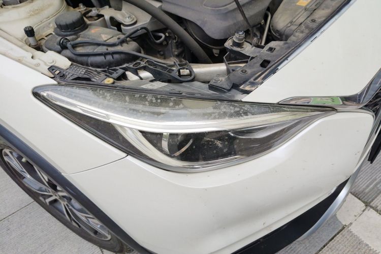 Used Infiniti QX30 2017 2.0T Four-Wheel Drive Sport Edition Right Front Headlight