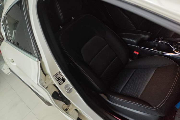Used Infiniti QX30 2017 1.6T Two-Wheel Drive Fashion Edition Right Front Seat