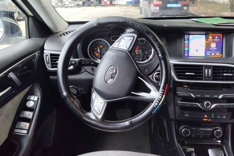 Used Infiniti QX30 2017 1.6T Two-Wheel Drive Fashion Edition Steering Wheel
