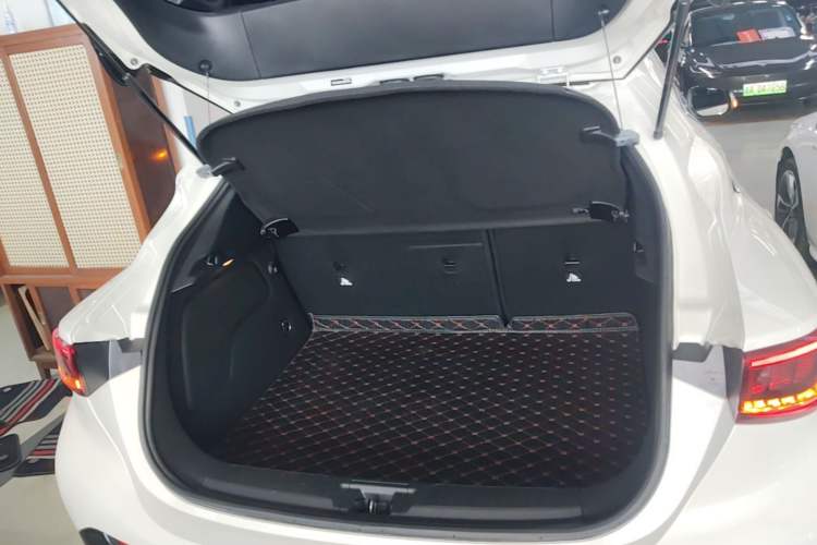 Used Infiniti QX30 2017 2.0T Four-Wheel Drive Fashion Edition Trunk