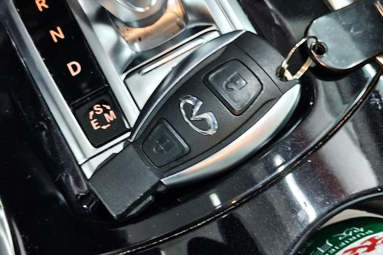 Used Infiniti QX30 2017 1.6T Two-Wheel-Drive Sport Edition Vehicle Key