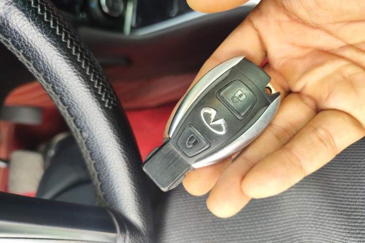 Used Infiniti QX30 2017 1.6T Two-Wheel-Drive Sport Edition Vehicle Key