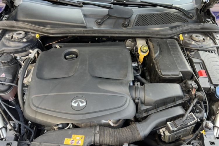 Used Infiniti QX30 2018 1.6T Two-Wheel Drive Fashion Edition Engine Bay