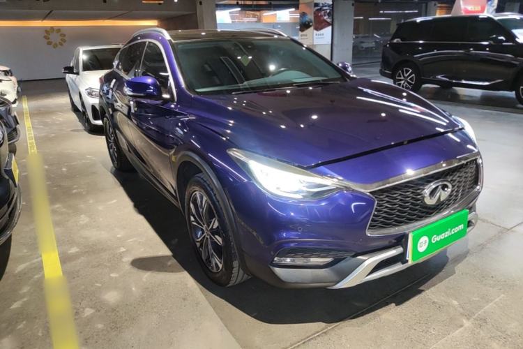 Used Infiniti QX30 2018 1.6T Two-Wheel Drive Extreme Edition Front Right 45 Deg