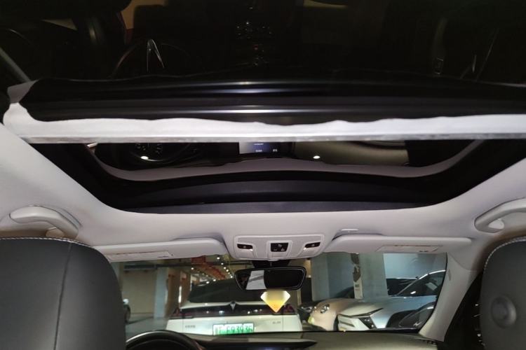 Used Infiniti QX30 2018 1.6T Two-Wheel Drive Extreme Edition Headliner