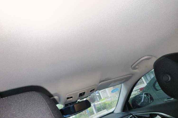 Used Infiniti QX30 2018 1.6T Two-Wheel Drive Fashion Edition Headliner