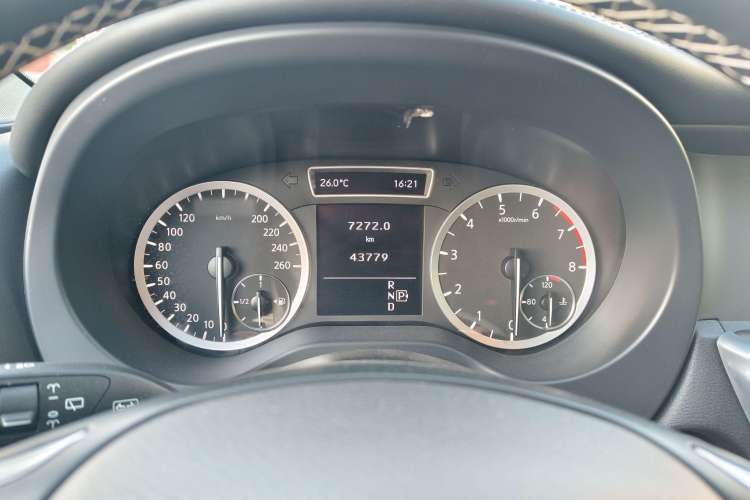 Used Infiniti QX30 2018 1.6T Two-Wheel Drive Fashion Edition Interior 14