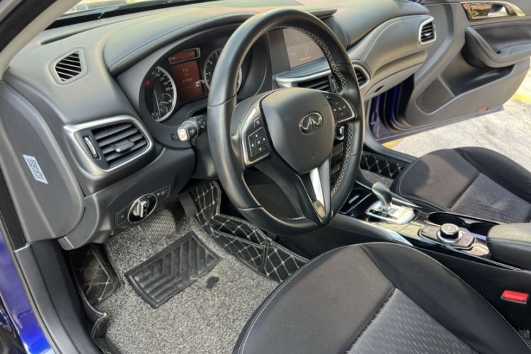 Used Infiniti QX30 2018 1.6T Two-Wheel Drive Fashion Edition Interior 8