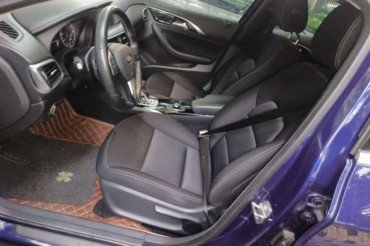 Used Infiniti QX30 2018 1.6T Two-Wheel Drive Fashion Edition Left Front Seat