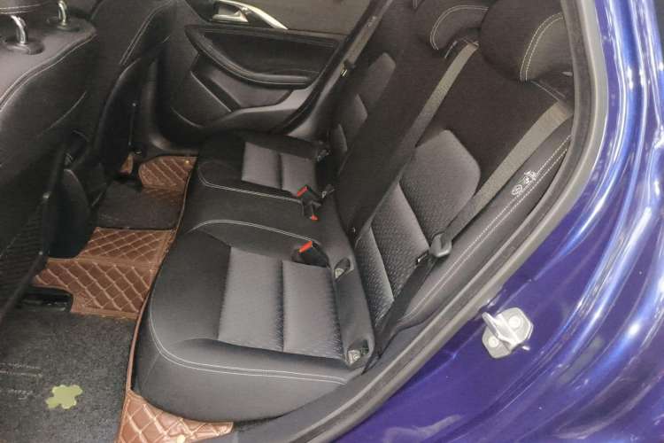 Used Infiniti QX30 2018 1.6T Two-Wheel Drive Fashion Edition Left Rear Seat