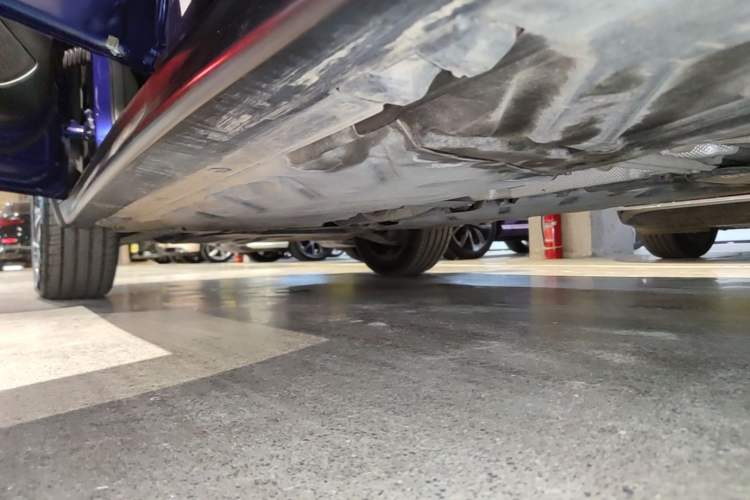 Used Infiniti QX30 2018 1.6T Two-Wheel Drive Extreme Edition Left Side Sill