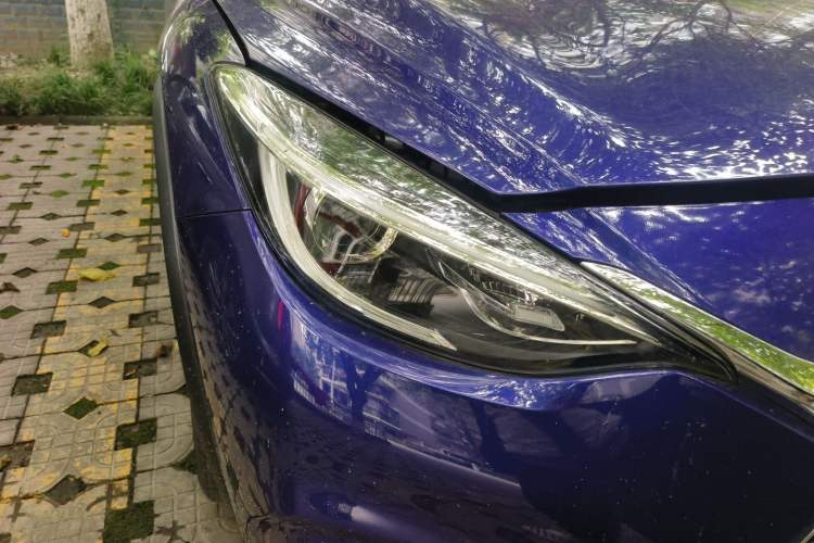 Used Infiniti QX30 2018 1.6T Two-Wheel Drive Fashion Edition Right Front Headlight