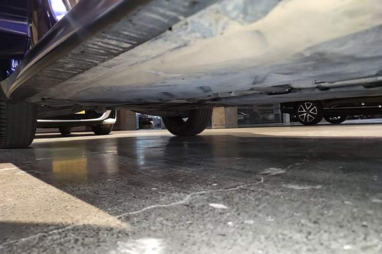 Used Infiniti QX30 2018 1.6T Two-Wheel Drive Extreme Edition Right Side Sill