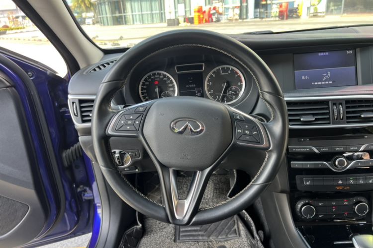 Used Infiniti QX30 2018 1.6T Two-Wheel Drive Fashion Edition Steering Wheel