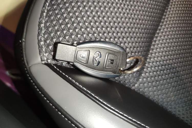 Used Infiniti QX30 2018 1.6T Two-Wheel Drive Extreme Edition Vehicle Key