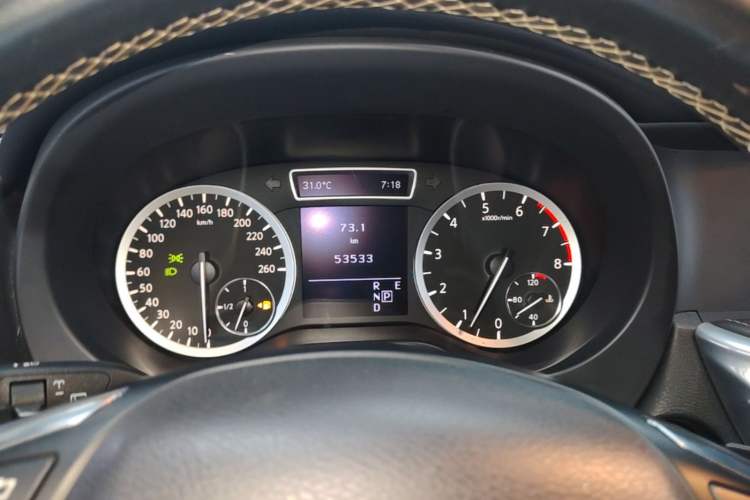 Used Infiniti QX30 2018 1.6T Two-Wheel Drive Fashion Edition Instrument Cluster