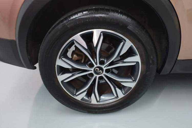 Used Infiniti QX30 2018 1.6T Two-Wheel Drive Fashion Edition Right Rear Wheel Hub