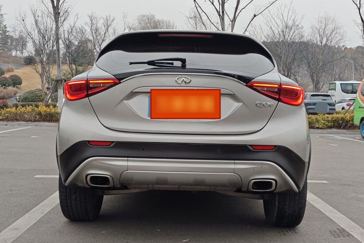 Used Infiniti QX30 2018 1.6T Two-Wheel Drive Fashion Edition Exterior 3