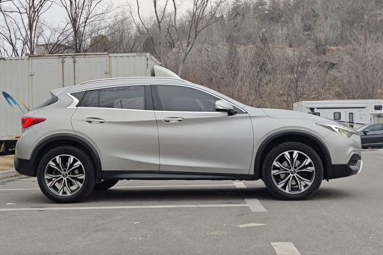 Used Infiniti QX30 2018 1.6T Two-Wheel Drive Fashion Edition Exterior 6