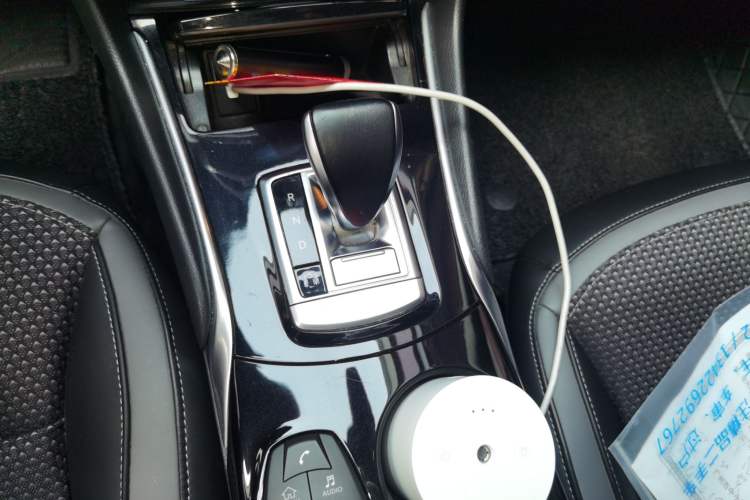Used Infiniti QX30 2018 1.6T Two-Wheel Drive Sport Edition Gear Lever