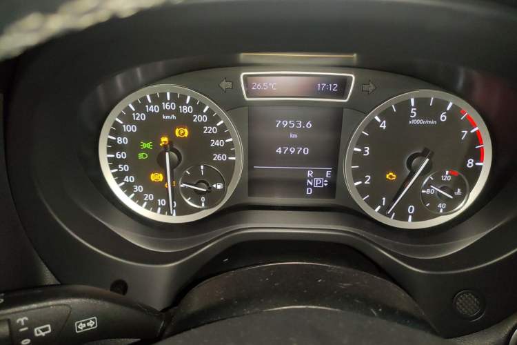 Used Infiniti QX30 2018 1.6T Two-Wheel Drive Extreme Edition Odometer Close Up