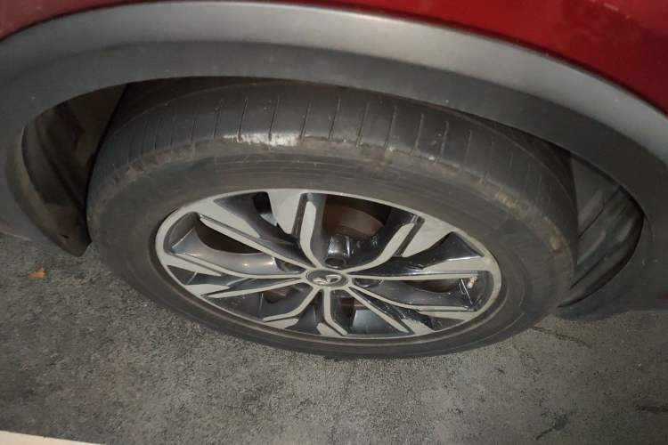 Used Infiniti QX30 2018 1.6T Two-Wheel Drive Extreme Edition Right Front Wheel Hub