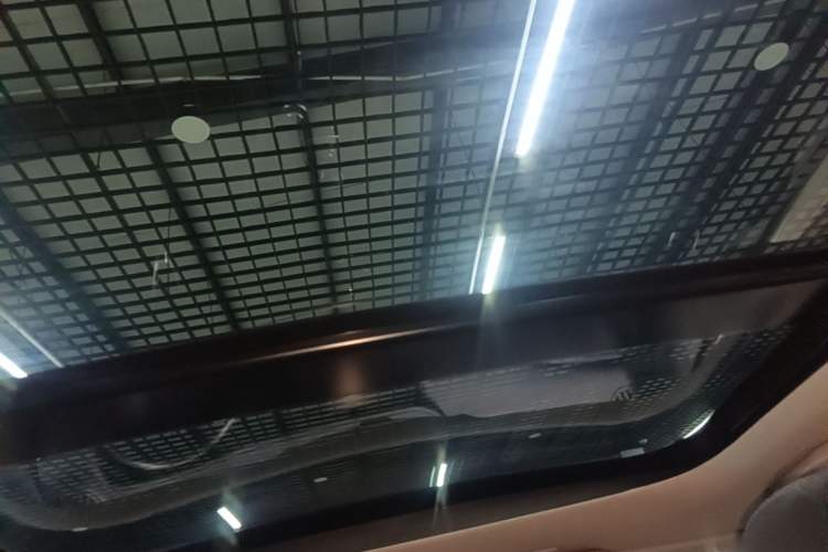 Used Infiniti QX30 2018 1.6T Two-Wheel Drive Sport Edition Headliner