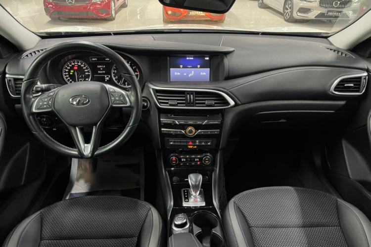 Used Infiniti QX30 2018 1.6T Two-Wheel Drive Sport Edition Interior 1