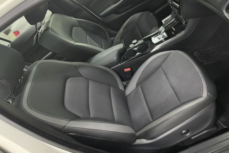 Used Infiniti QX30 2018 1.6T Two-Wheel Drive Sport Edition Interior 5
