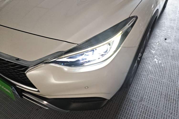 Used Infiniti QX30 2018 1.6T Two-Wheel Drive Extreme Edition Left Front Headlight
